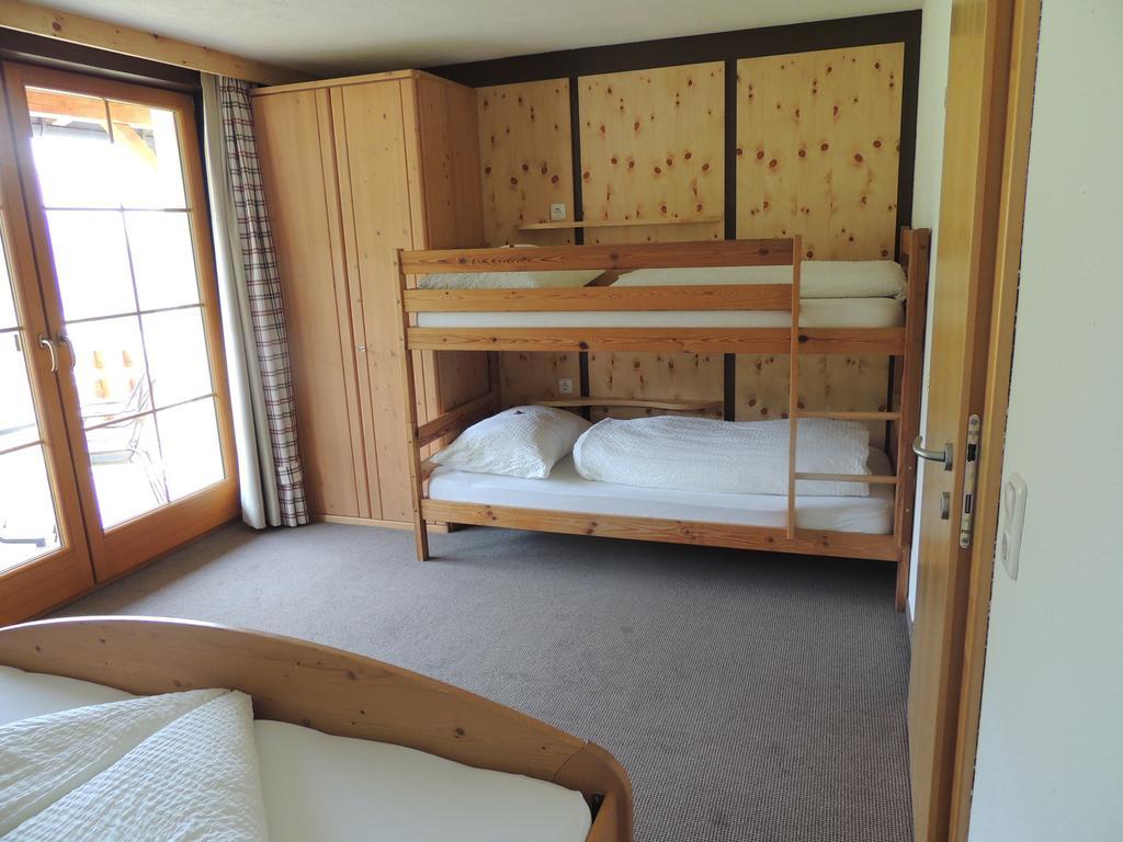 Aparthotel Häus`l am Ruan Berwang Zimmer foto