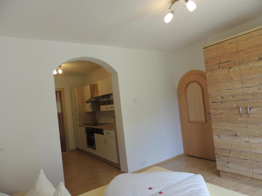Aparthotel Häus`l am Ruan Berwang Zimmer foto
